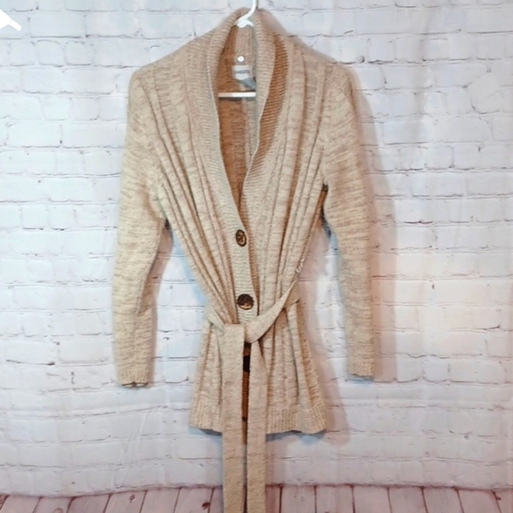 Chico  Vintage Tan Woman's Tan Cartigan‎ sz 1 = M - Picture 1 of 8
